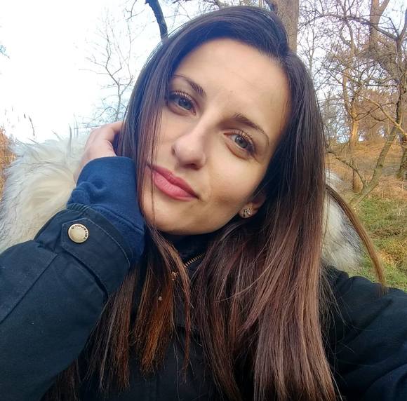 Meet your Posher, Kremi - Picture 1 of 1